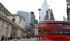 LA BOE DEVRAIT RELEVER JEUDI SON TAUX DIRECTEUR D'UN DEMI-POINT