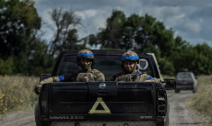 Un véhicule militaire ukrainien près de la frontière russe