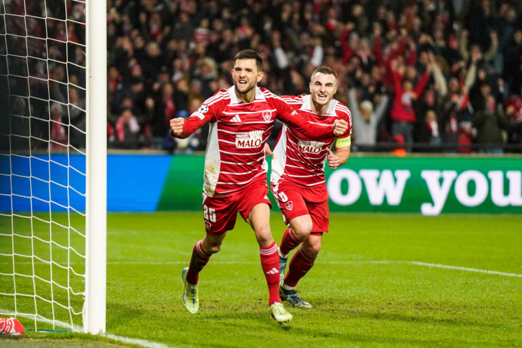 Julien LE CARDINAL of Brest celebrates scoring his team first goal during the UEFA Champions League match between Brest and PSV at Stade du Roudourou on December 10, 2024 in Guingamp, France. (Photo by Daniel Derajinski/Icon Sport)   - Photo by Icon Sport