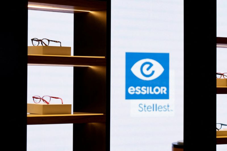 EssilorLuxottica au SILMO à Villepinte, près de Paris