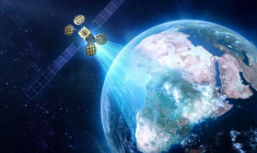 Malgré son repli de 30% en six mois, l'action Eutelsat reste chère. (© Eutelsat)