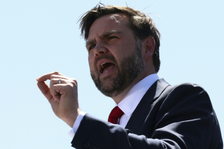 Le vice-président américain JD Vance à Huger, en Caroline du Sud, le 1er mai 2025 ( POOL / Kevin Lamarque )