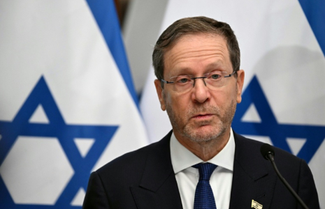 Le président israélien Isaac Herzog, lors d'une conférence de presse à Budapest le 20 octobre 2026  ( AFP / Attila KISBENEDEK )