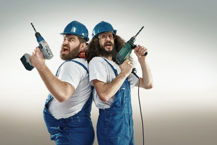 Comment choisir un artisan pour aménager son logement? (Crédits photo : Adobe Stock -  )