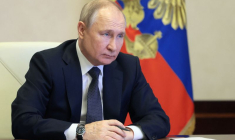 Le président russe Vladimir Poutine dans une résidence à l'extérieur de Moscou