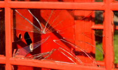 Une nouvelle illustration des méfaits de l'occupation illégale d'un logement en l'absence du propriétaire (Crédits: Congerdesign Pixabay)