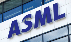 Le logo d'ASML au siège de la société à Veldhoven