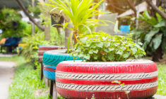 L’upcycling, ou comment réaliser une déco originale et écologique en donnant une seconde vie aux objets et matériaux du quotidien crédit photo : Shutterstock