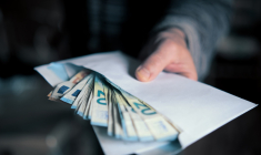 De plus en plus de Français sont tentés de conserver de l'argent liquide chez eux . (Crédits photo: ©  Igor - stock.adobe.com)