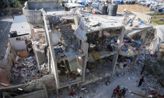 Un immeuble détruit par une frappe israélienne à Rafah, au sud de Gaza