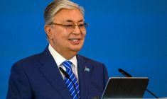 Le président kazakh Kassym-Jomart Tokaïev, à Singapour, en mai 2024 ( AFP / ROSLAN RAHMAN )