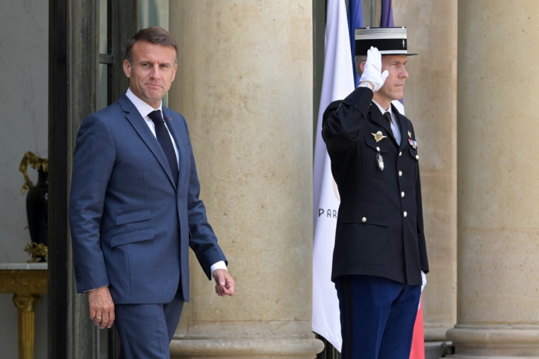 Emmanuel Macron à Paris, le 26 juin 2024. ( AFP / BERTRAND GUAY )