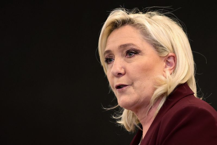 LE PEN DÉMENT TOUT "RÉTROPÉDALAGE" SUR LA PEINE DE MORT