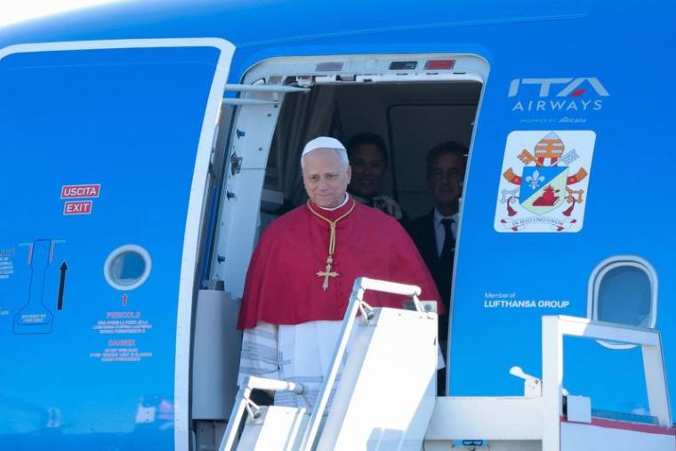 Le pape Léon se rend en France