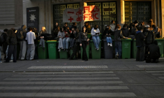 Blocage du lycée Hélène Boucher à Paris, le 7 octobre 2026 ( AFP / JULIEN DE ROSA )
