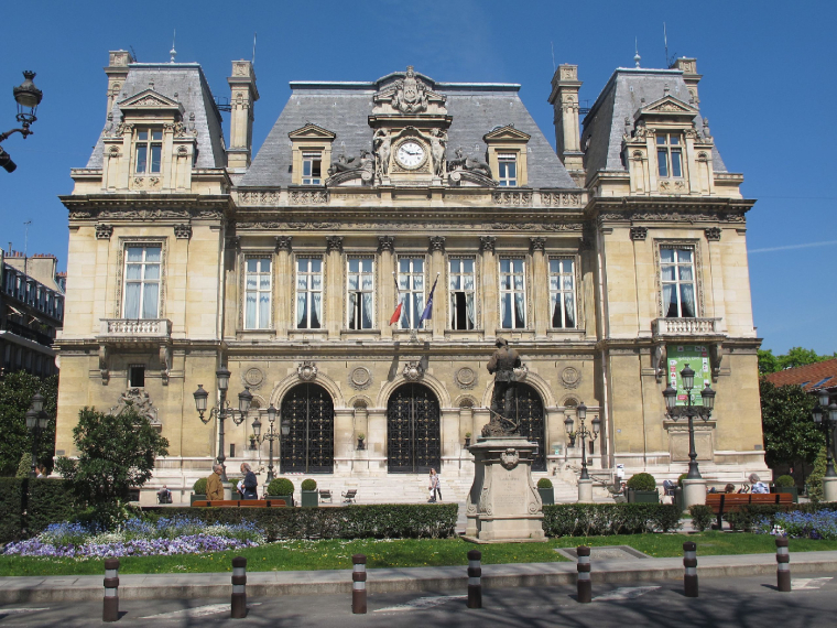 La ville qui coche ses trois cases et érigée en favorite par le couple Messi serait Neuilly-sur-Seine (Crédits photo : Wikimedia Commons - Celette )