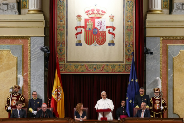 Le pape Léon XIV devant le Parlement espagnol à Madrid le 8 juin 2026 ( POOL / Yara Nardi )