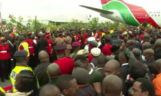 Kenya: le corps du leader de l'opposition Raila Odinga arrive à Nairobi