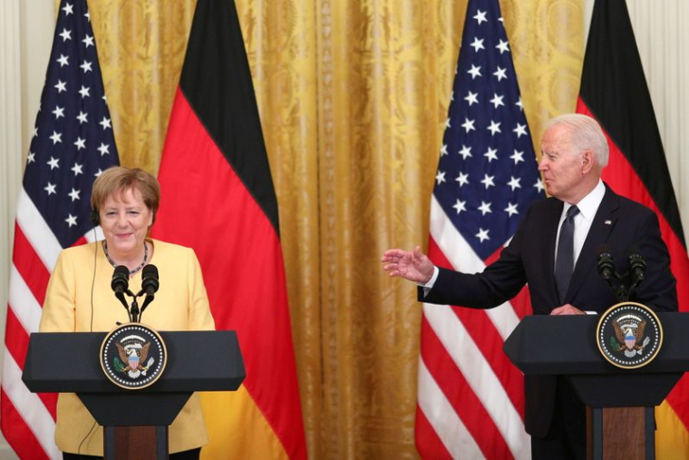 BIDEN ET MERKEL SOULIGNENT LEUR AMITIÉ MALGRÉ LEURS DIVERGENCES SUR LE GAZODUC