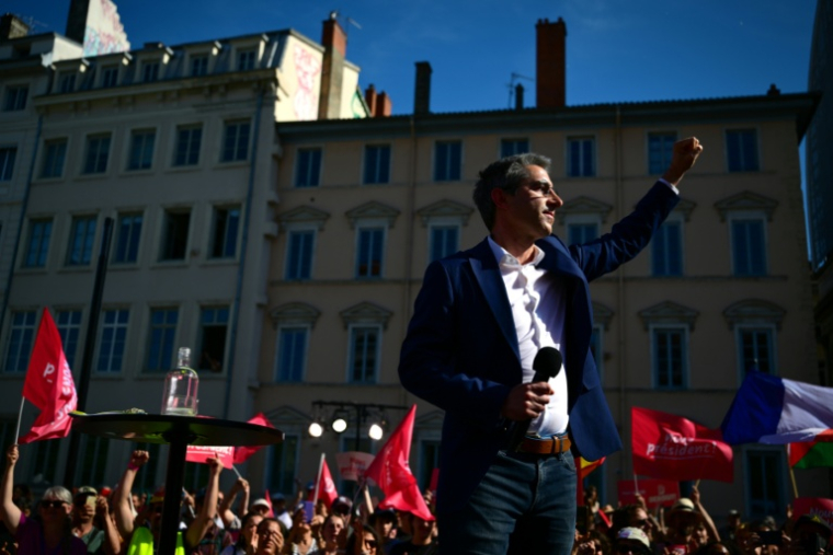Le député François Ruffin, candidat à l'élection présidentielle, lors d'un meeting à Lyon, le 25 avril 2026 ( AFP / OLIVIER CHASSIGNOLE )