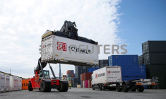 Un conteneur de DB Schenker lors d'une tournée de presse