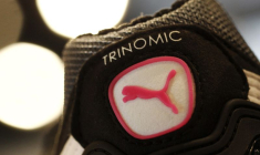 Le logo de Puma sur une chaussure à Herzogenaurach, en Allemagne