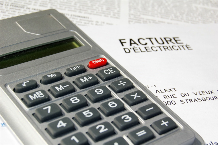 Les tarifs d'électricité vont continuer à augmenter. Comment y remédier ? ( Crédits : © Alexi Tauzin - stock.adobe.com)