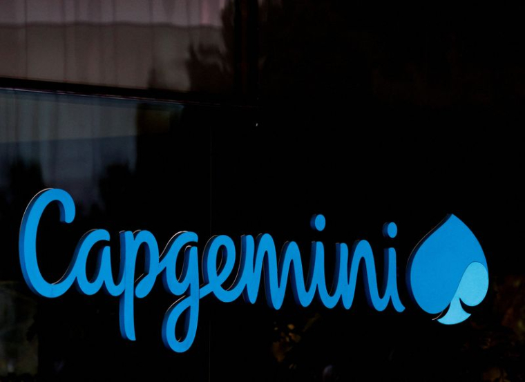 PHOTO DE FICHIER : Le logo de Capgemini dans les locaux de la société à Issy-les-Moulineaux, près de Paris