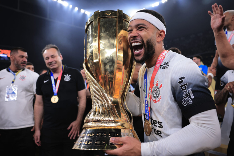 Un titre pour le Corinthians de Memphis Depay