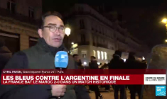 Mondial-2022 : Scènes de joie sur les Champs-Élysées après la victoire de la France face au Maroc