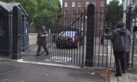 L'ambassadeur russe, convoqué par Londres, arrive au ministère des Affaires étrangères