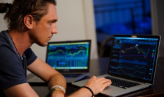 (Crédits photo : Unsplash - Adam Nowakowski )