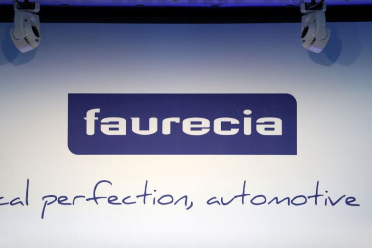 L'ÉQUIPEMENTIER FAURECIA REVOIT EN BAISSE SES PRÉVISIONS 2021
