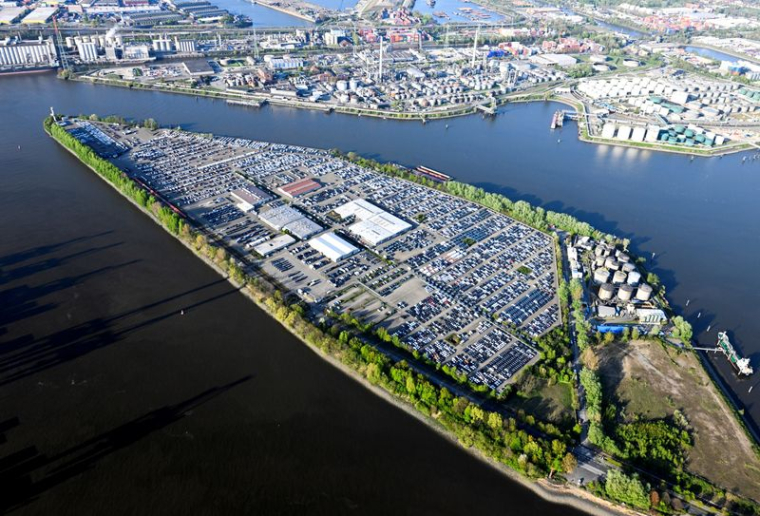 Vue aérienne d'un port de Hambourg