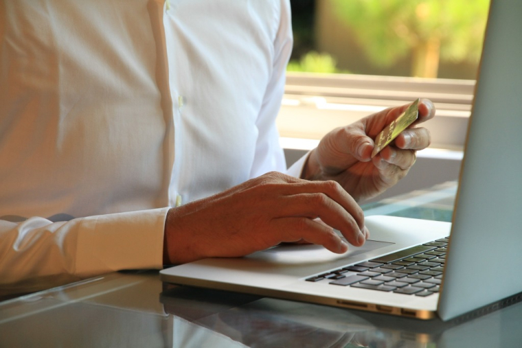 Immobilier : Les arnaques aux fausses annonces se multiplient sur Internet