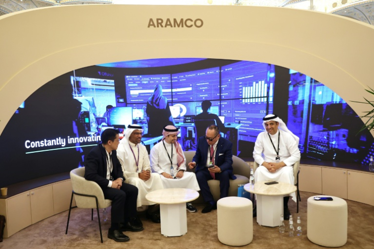 Le pavillon Aramco dans la zone d'exposition de  la 9e édition de la Future Investment Initiative à Ryad, le 28 octobre 2025 en Arabie saoudite ( AFP / Fayez Nureldine )