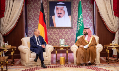 Le prince héritier saoudien Mohammed bin Salman rencontre le chancelier allemand Olaf Scholz à Jeddah