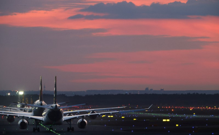 USA: LE SÉNAT FAIT SES PROPOSITIONS POUR L'AIDE AU TRANSPORT AÉRIEN