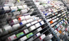 ( AFP / CHRISTOPHE ARCHAMBAULT )