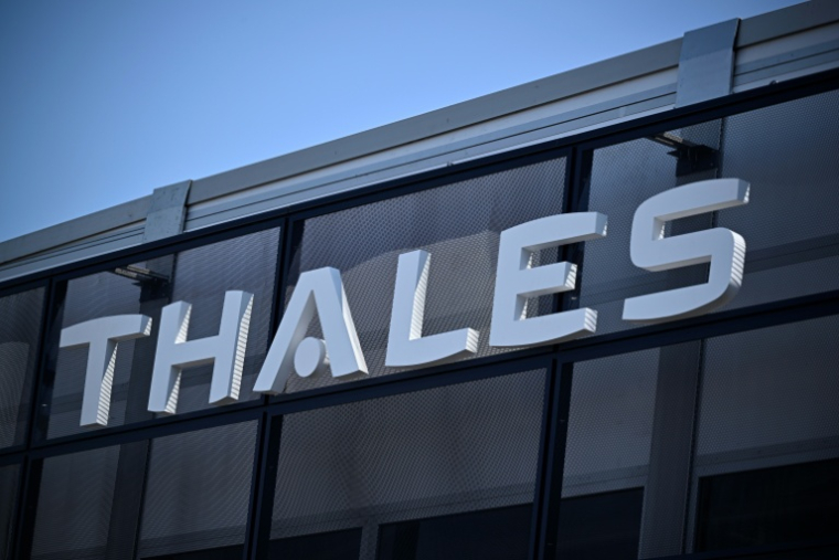 Le contrat lié à la future constellation européenne de satellites Iris2 a contribué au bond des commandes du groupe de haute technologie Thales ( AFP / JULIEN DE ROSA )