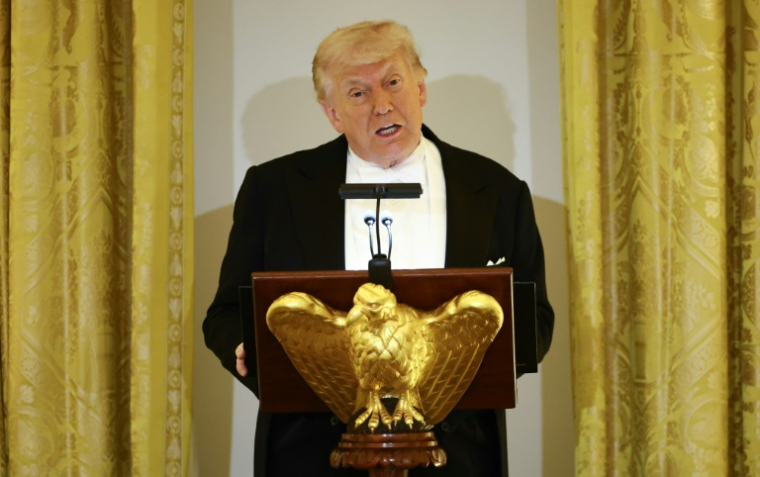 Discours du président américain Donald Trump lors de l'accueil   du roi Charles III du Royaume-Uni à Washington, le 28 avril 2026 ( AFP / Henry Nicholls )