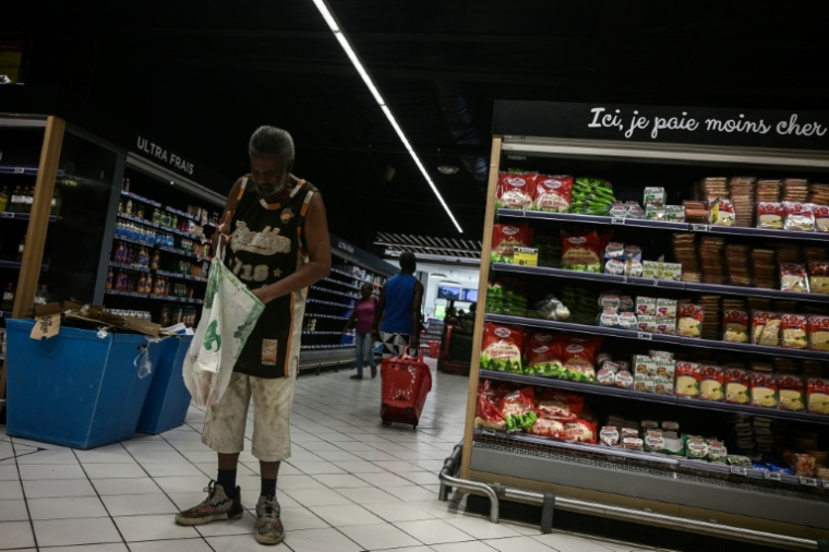 Dans un supermarché le 14 octobre 2024 à Fort-de-France, en Martinique alors secouée par des manifestations contre la vie chère ( AFP / PHILIPPE LOPEZ )