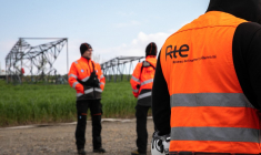 ( AFP / LOU BENOIST )