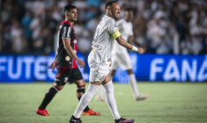 Neymar pas flamboyant pour sa première titularisation avec Santos