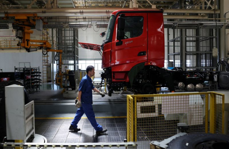 PHOTO D'ARCHIVES : Usine du groupe Beiben Trucks à Baotou lors d'une visite de presse organisée.