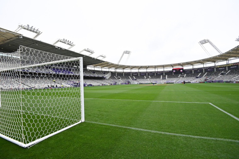 Un club amateur privé d'entraînements à cause de caravanes