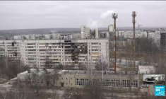 Guerre en Ukraine : à Kharkiv, des travaux de réparation pour retrouver un semblant de vie normale