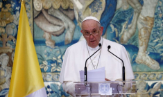 LE PAPE FRANÇOIS EN GRÈCE, OÙ IL VISITERA UN CAMP DE MIGRANTS À LESBOS