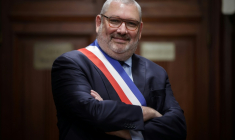 Le maire RN de Carcassonne Christophe Barthès le 29 mars 2026, à Carcassonne, dans l'Aude ( AFP / Valentine CHAPUIS )