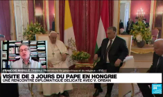 Visite du pape François en Hongrie : "Un déplacement politique avec un aspect diplomatique"